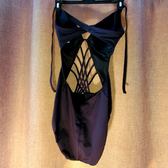 Kenneth Cole Sexy Monokini - Picture 4 of 6